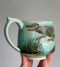 Load image into Gallery viewer, Alligator Mug