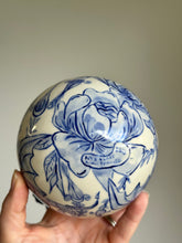 Load image into Gallery viewer, Dragon ball ornament
