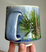 Load image into Gallery viewer, Alligator Mug
