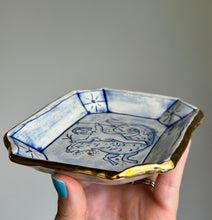 Load image into Gallery viewer, Putti riding sea dragon catchall dish 20
