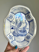 Load image into Gallery viewer, Moura Serpentina catchall dish 19
