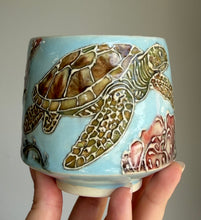 Load image into Gallery viewer, Turtle Sipper
